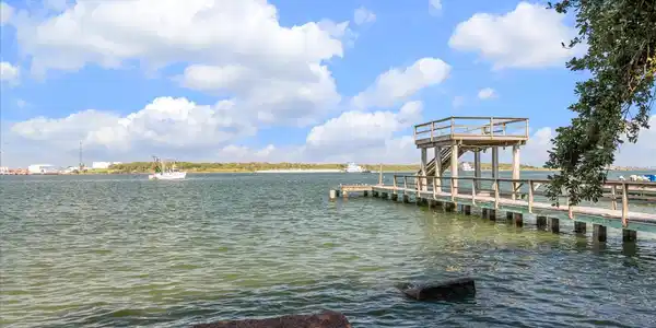 1205 Harbor View