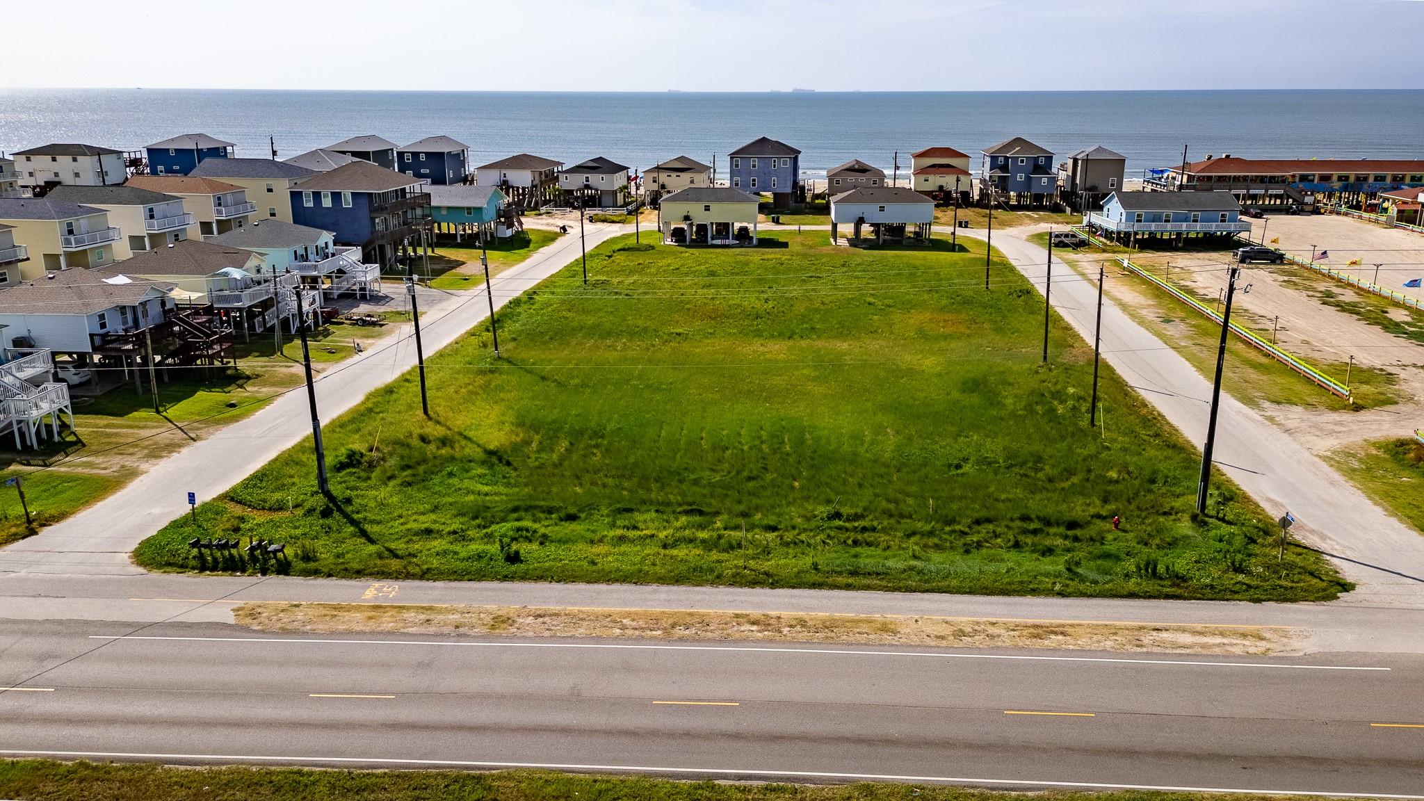 Image 3: PROXIMITY TO THE BEACH