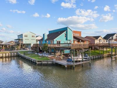 1210 Island Drive