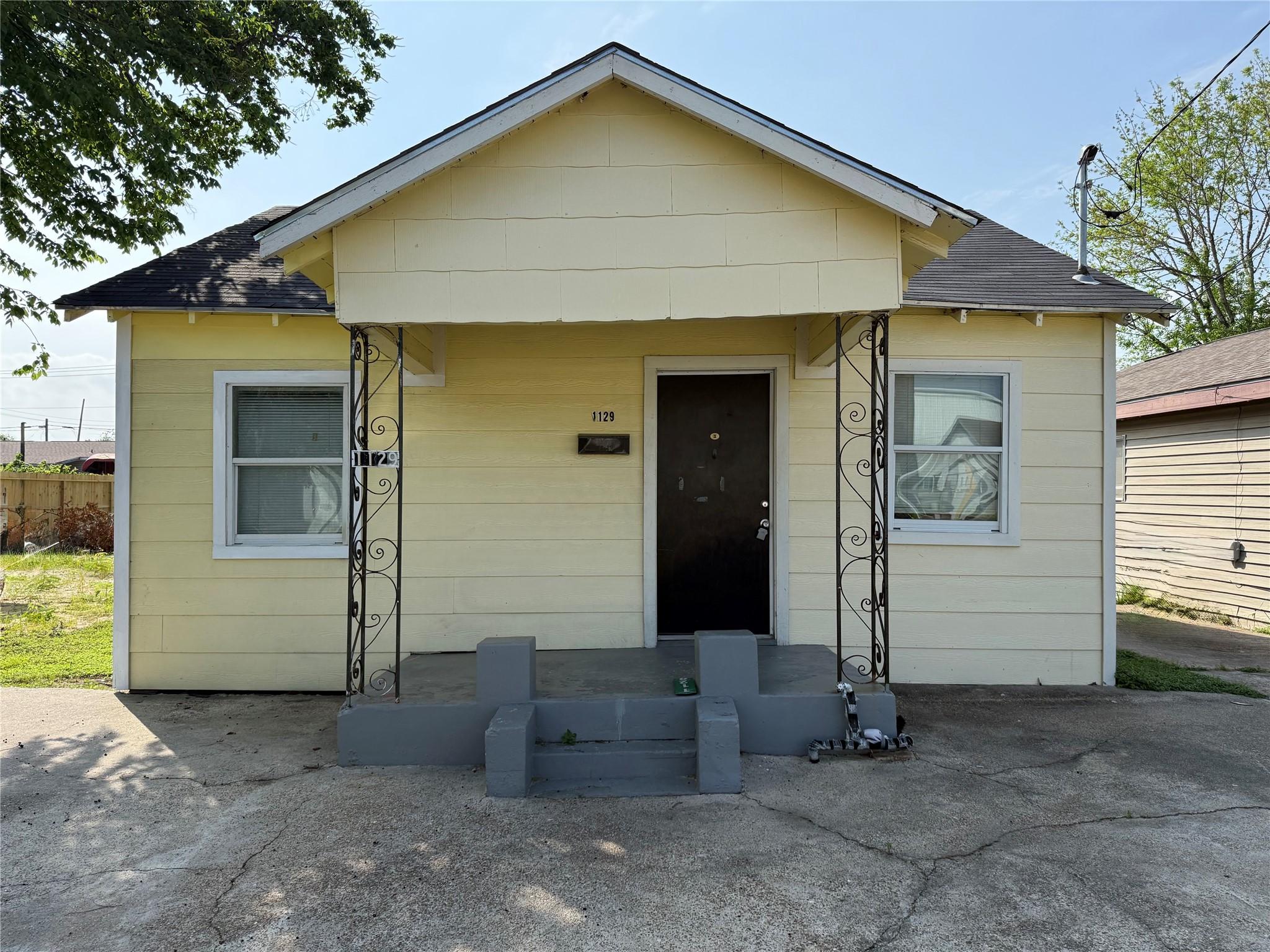 Image 2: 1129 Beech St