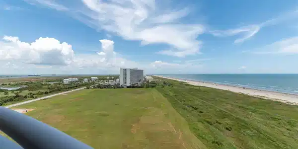Image 2: Endless East End Views!