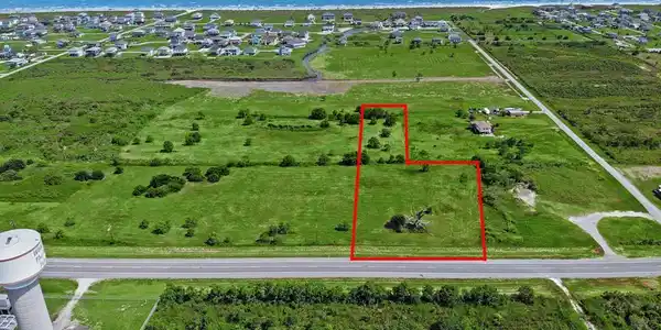 4370 Highway 87 Highway