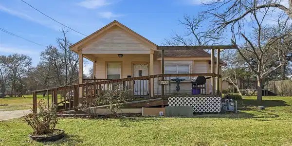 1701 W Humble Street