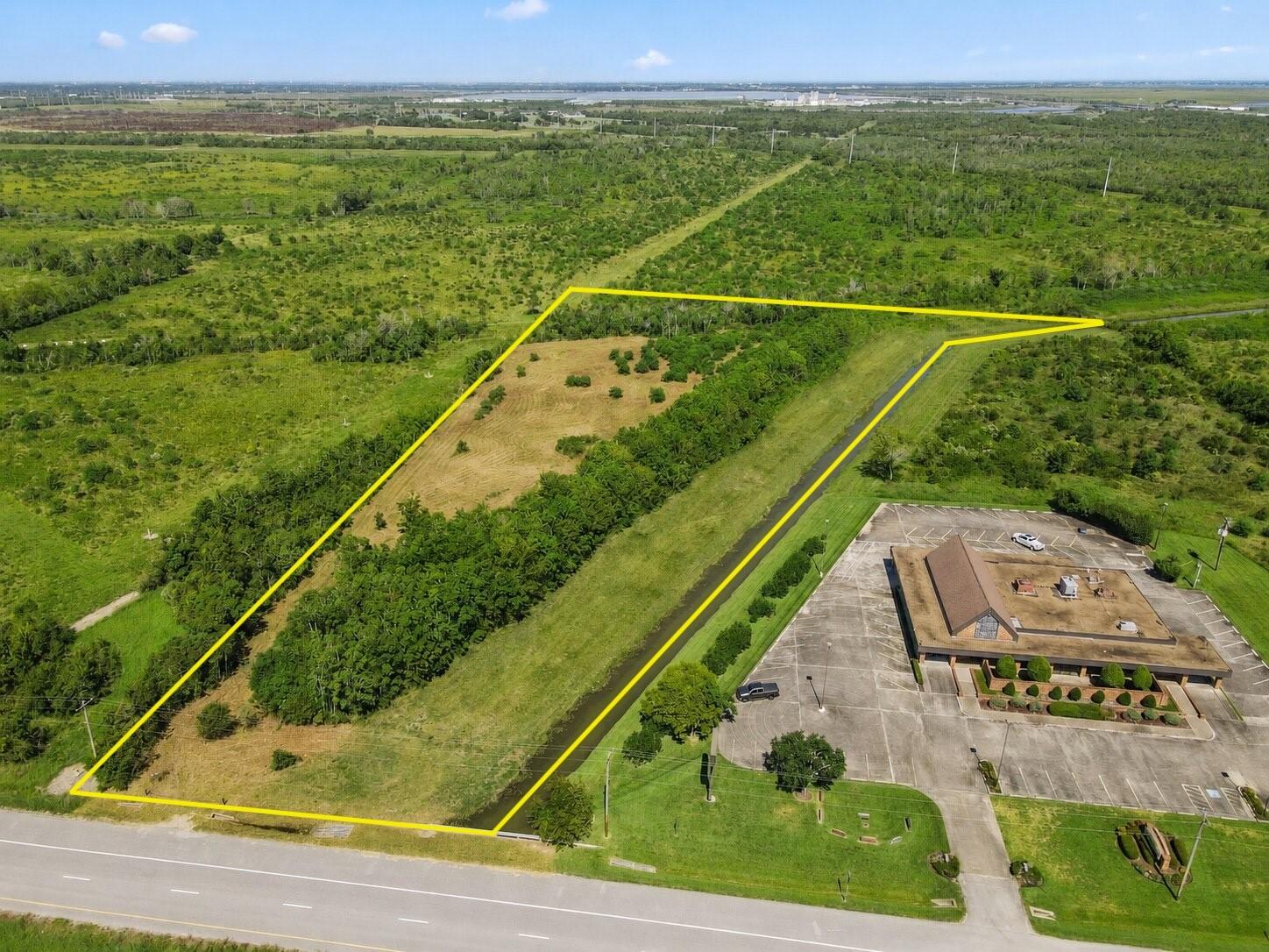 Image 2: Yellow line is an estimate. Review survey for exac