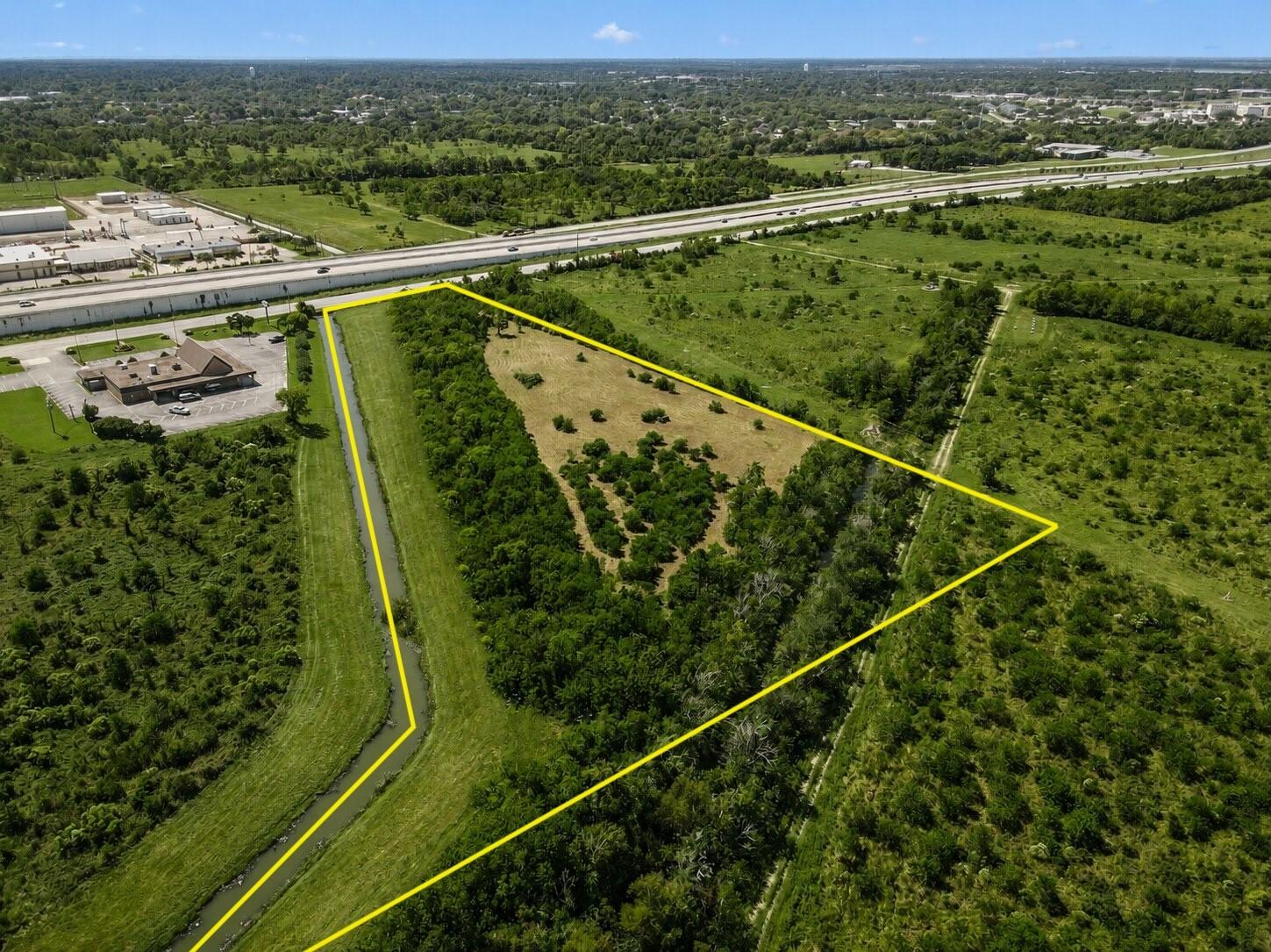 Image 3: Yellow line is an estimate. Review survey for exac