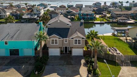 1095 Redfish Street