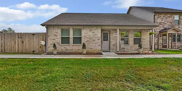 4805 Indian Trail