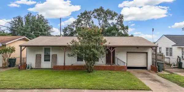 7113 Sycamore Drive