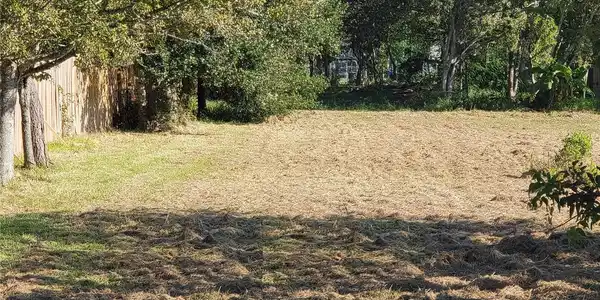Image 4: lot being maintained