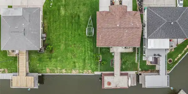 Image 4: Overhead view.