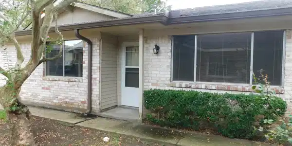1517 Silverpines Road