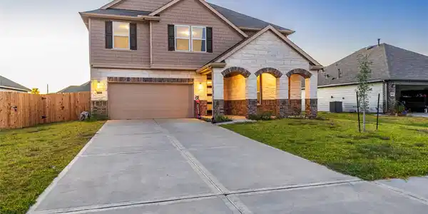 1323 Green Jay Lane