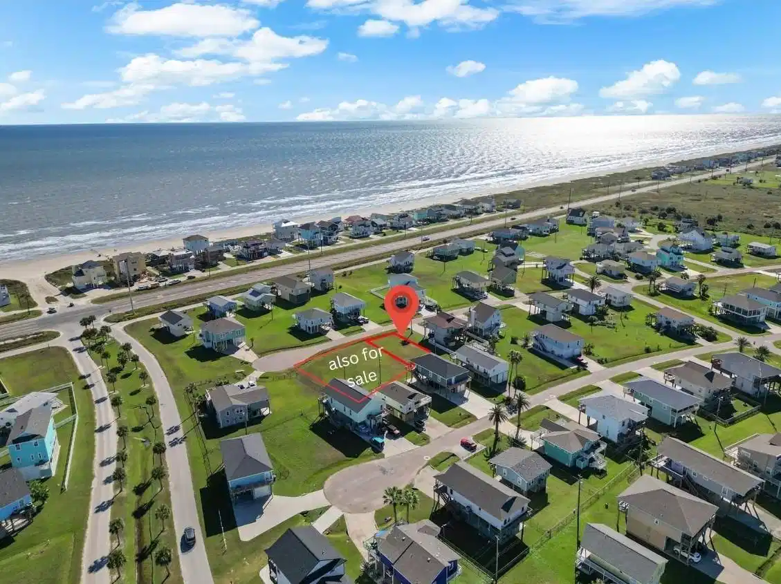 Image 1: Cul-de-sac lot in Terramar Beach, located on the w
