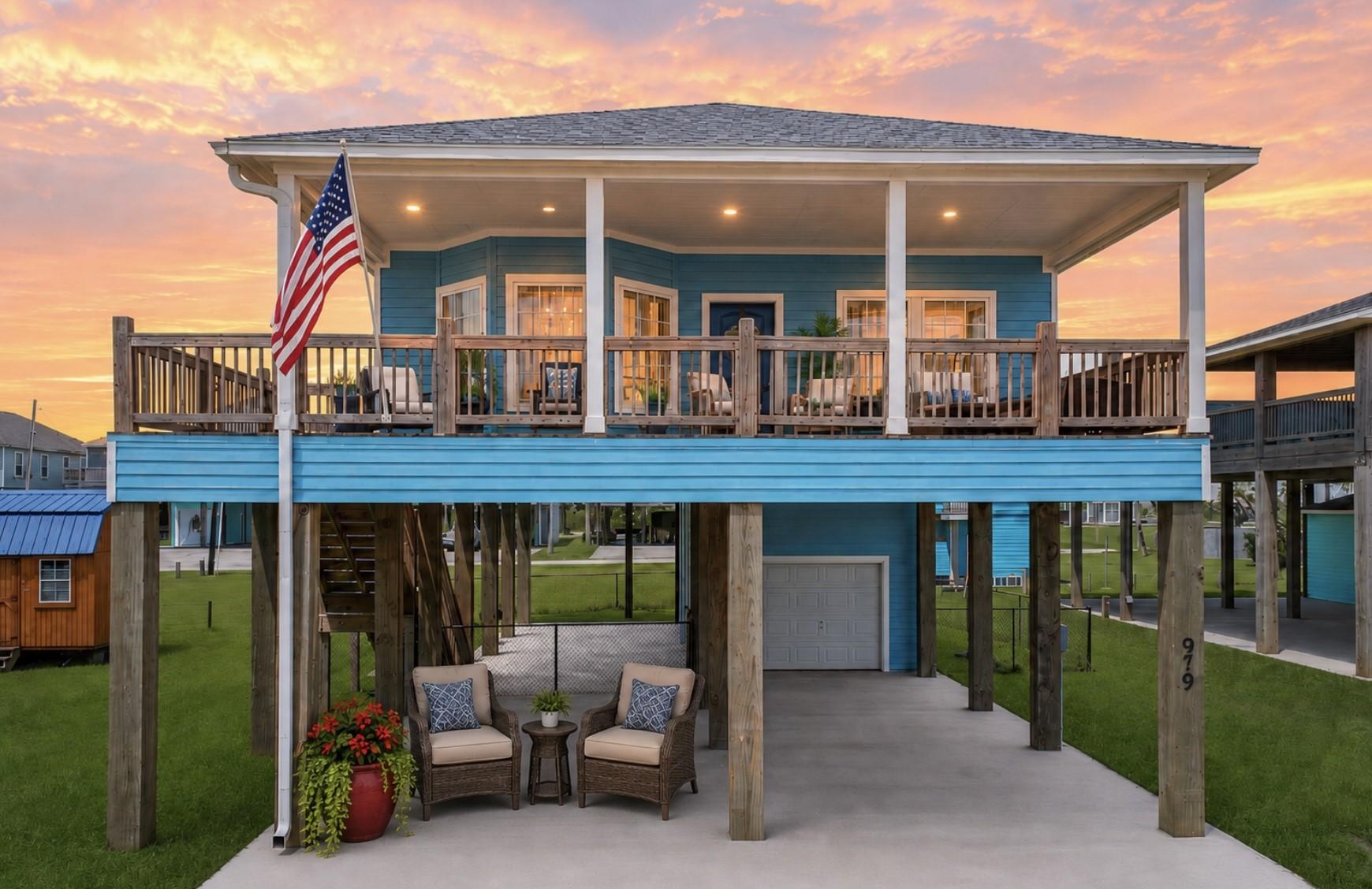 Image 1: Framed by sunsets and coastal charm!