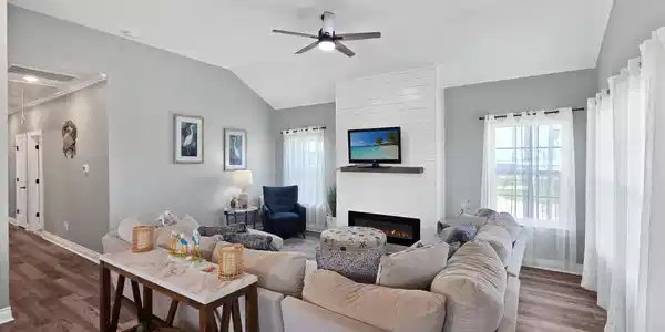 Image 3: Cozy coastal nights start right here!