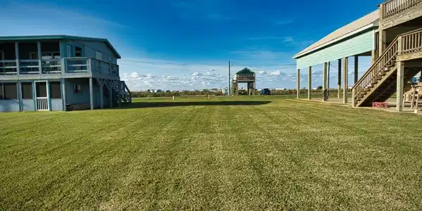 Image 2: Waterfront lot