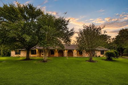 327 Maple Drive
