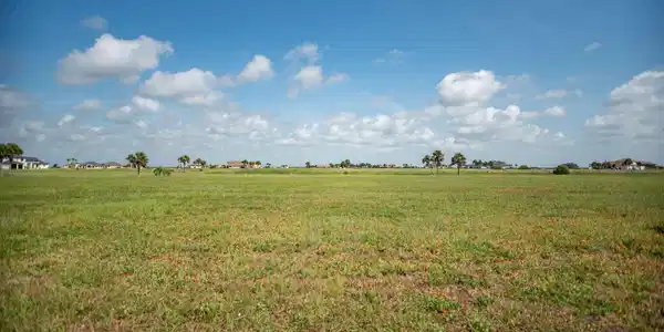 Image 2: Lot 425 Vineyard Bay