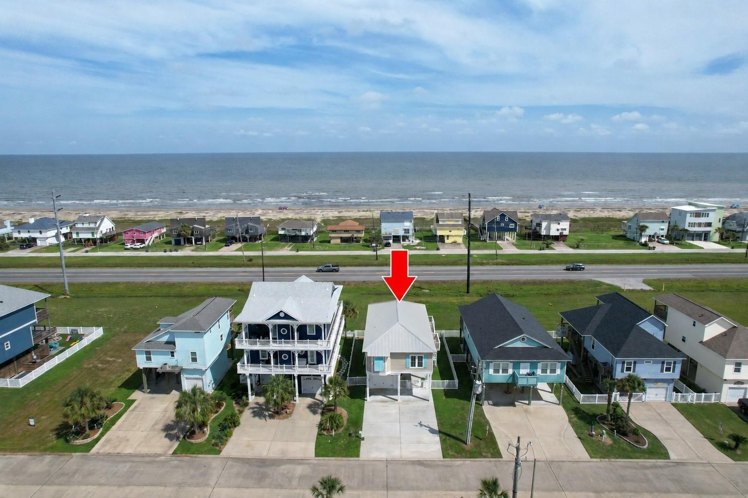 Image 1: Aerial: Gulf Visible, Minutes from the Beach