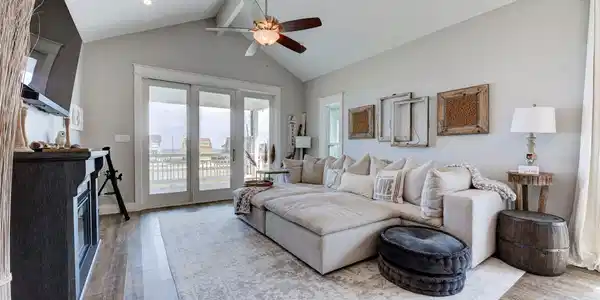 Image 4: Living room designed with glass doors for Gulf Vie