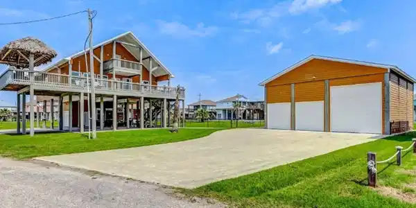 950 Seadrift Drive