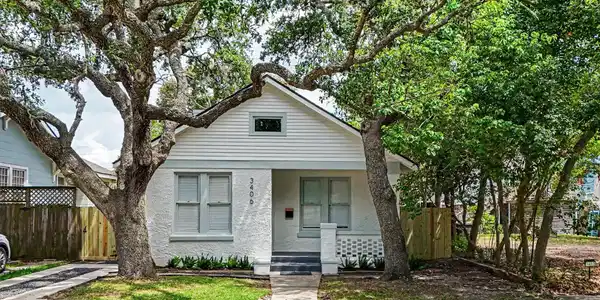 3406 Avenue Q 1/2