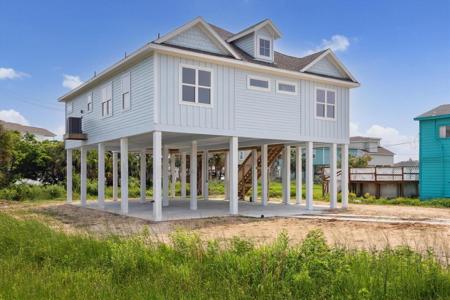 4007 Surf Drive