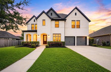 3204 Rose Creek Lane