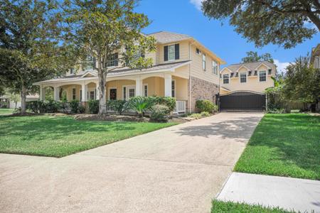 1626 Old Orchard Lane