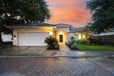 307 Harborside Circle