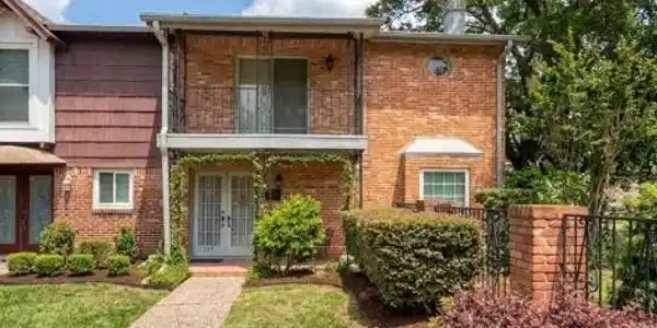 1789 Saxony Lane