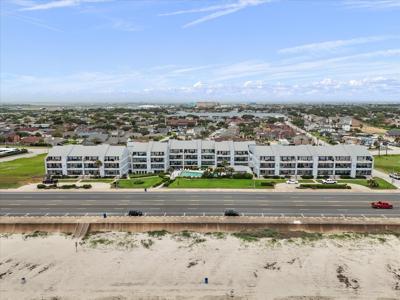 7600 Seawall Boulevard