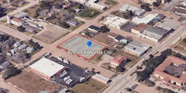 Image 3: Closer top-down view of the property showing open