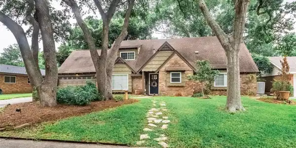 221 Bayou View Drive