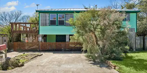 1009 3rd Street