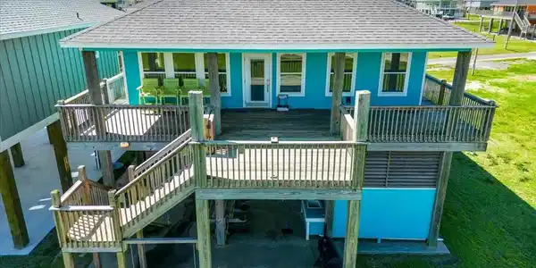 942 Palm Ridge Drive