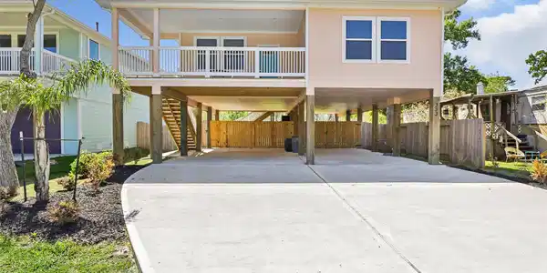 353 Bay Oaks Drive