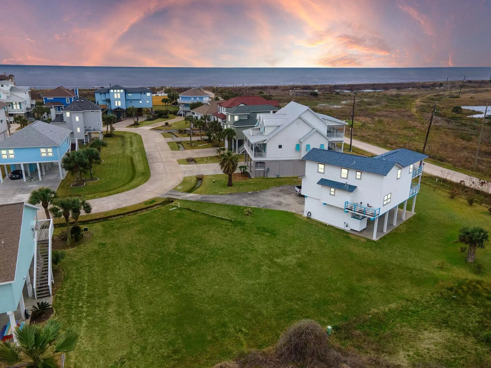 Image 1: Your dream home at the beach starts here!  The pre