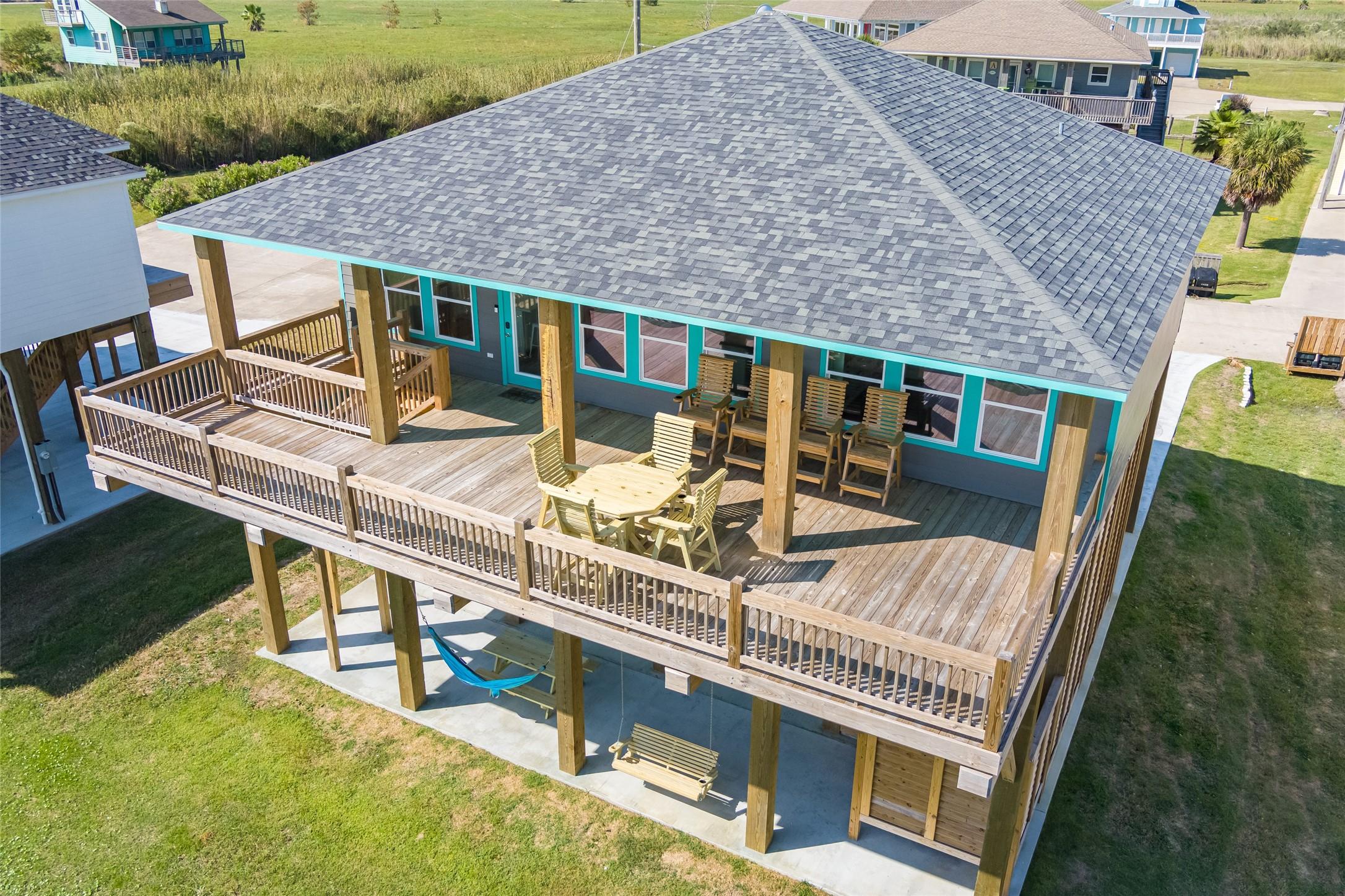 Image 1: Welcome to 4406 Whaler Lane!