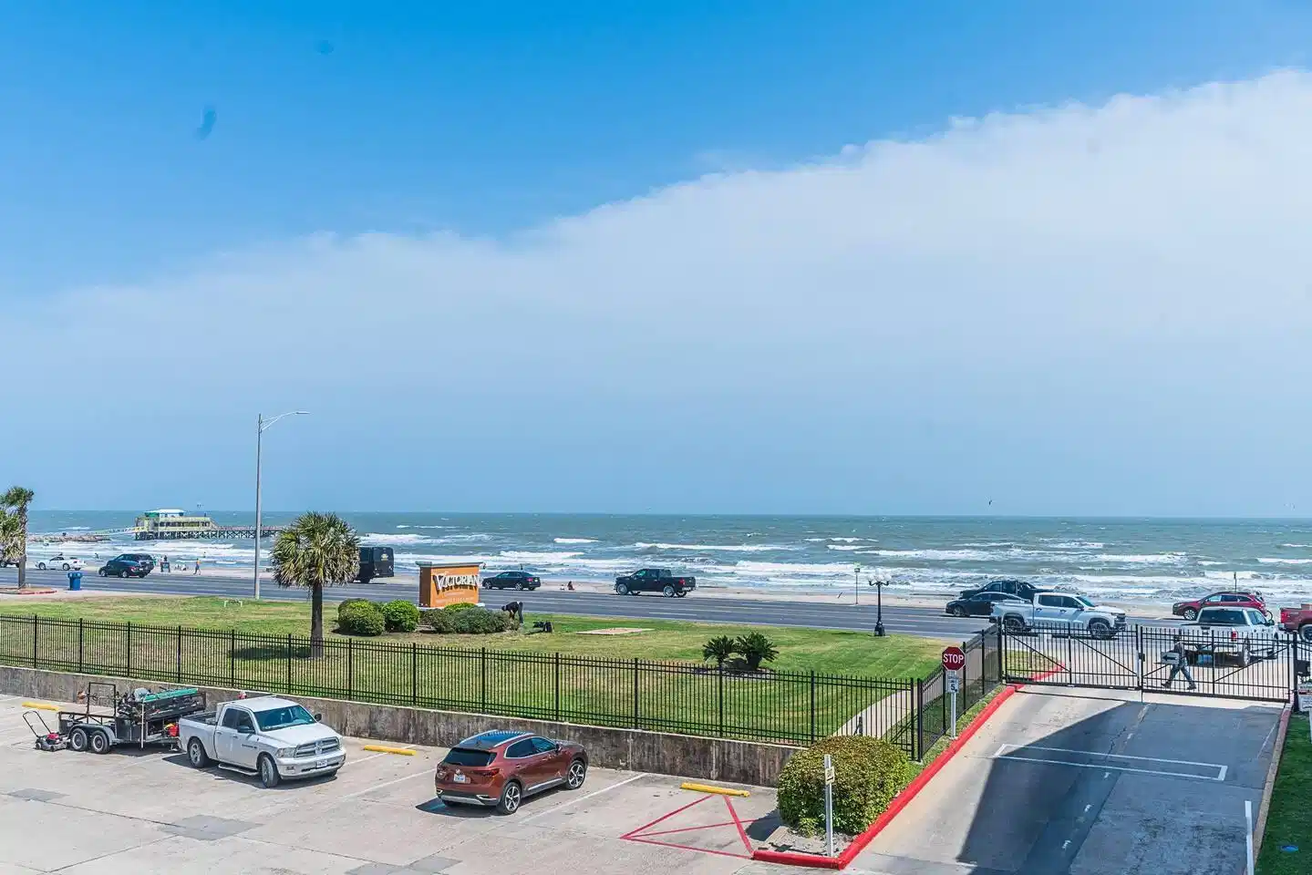 Image 1: Awesome gulf views!