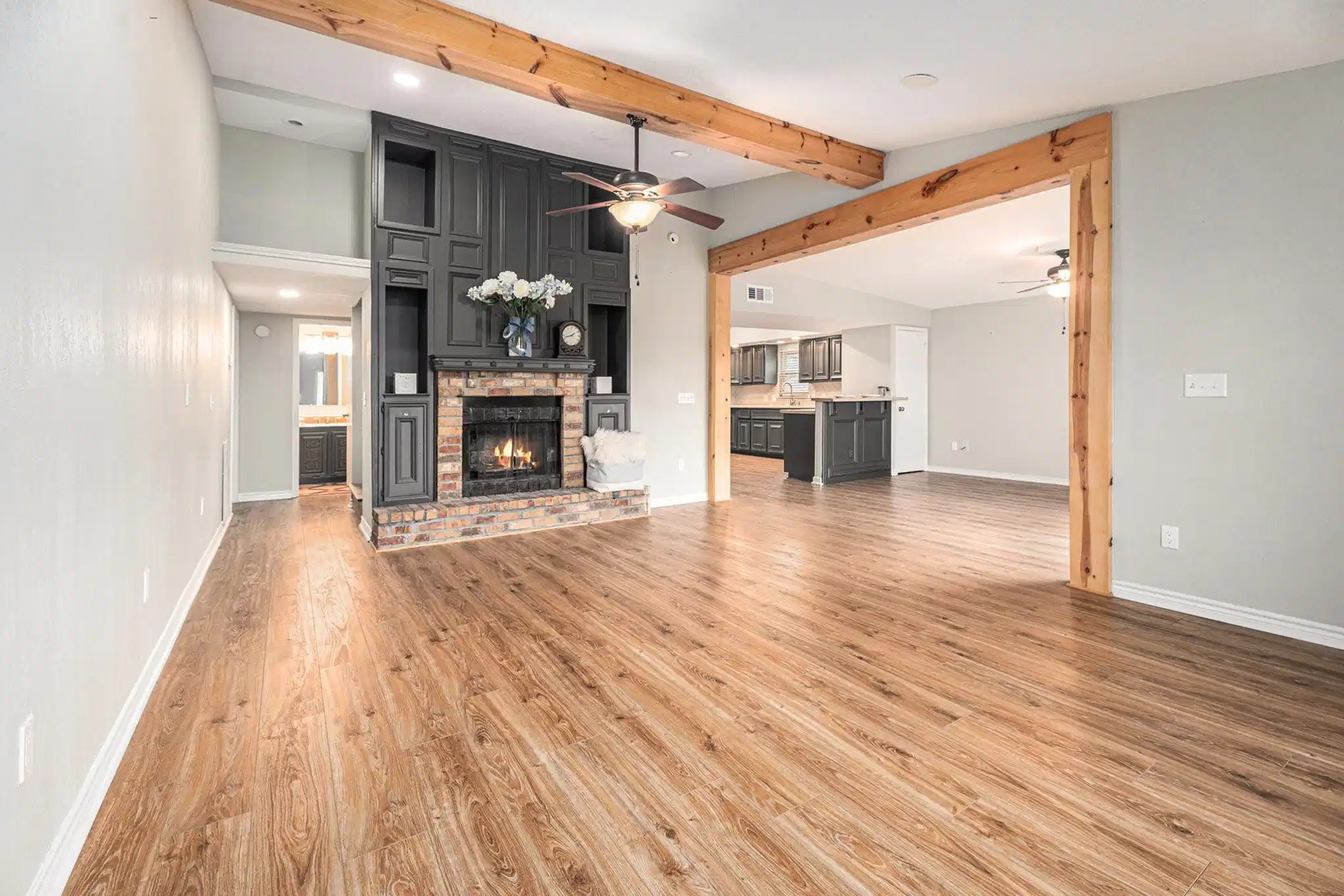 Image 1: Main Level Living Room