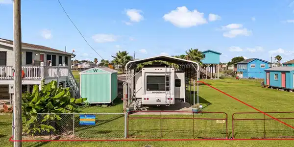 1061 East Road