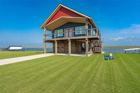 1453 County Road 230