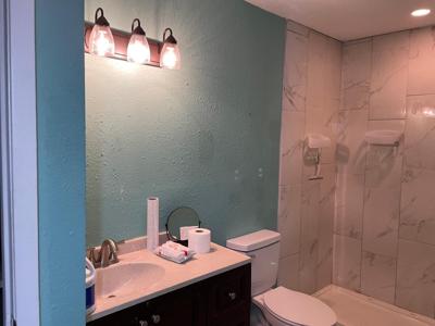 7600 Emmett F Lowry Expressway