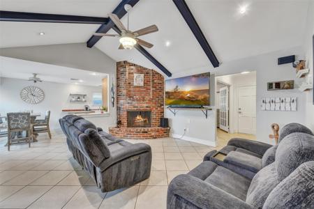 2211 Bayou Drive