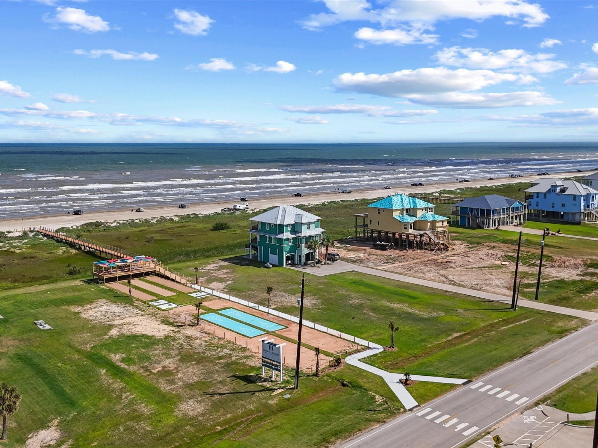 Image 1: This aerial perspective captures the unmatched lay