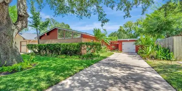 3 Maple Lane