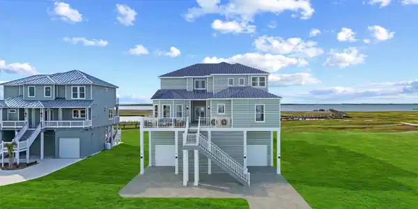 5411 Blue Water Highway