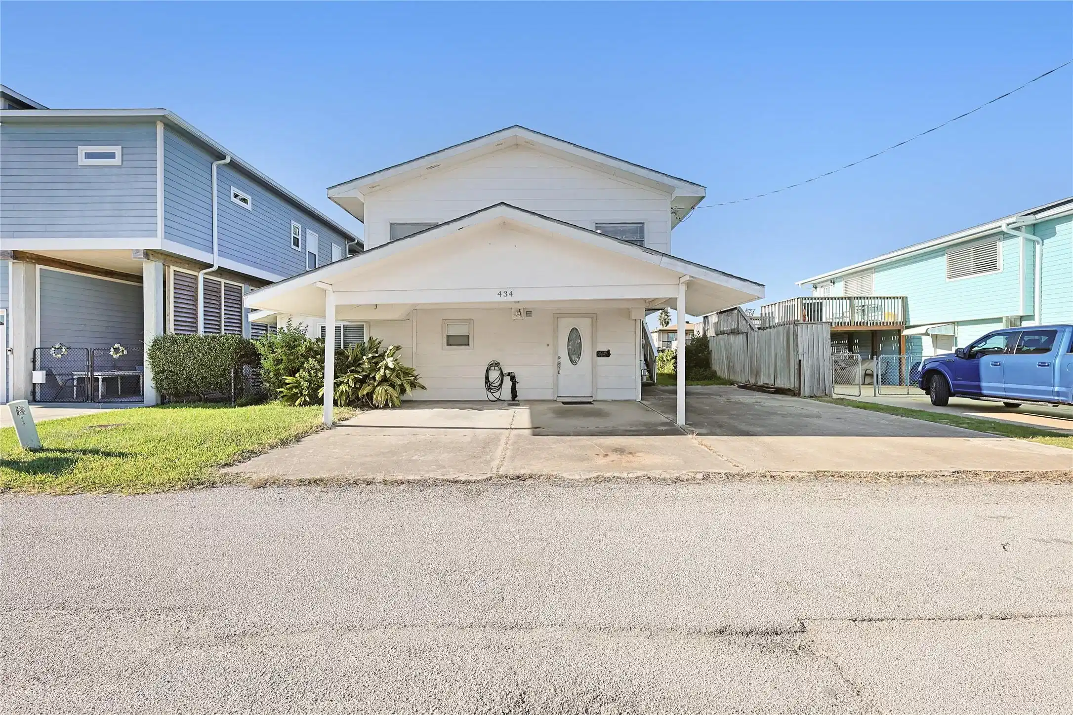 Image 1: Bayou Vista Canal Front Home