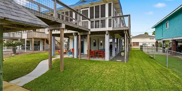 271 Barracuda Street